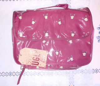 Neceser navideño nuevo con etiquetas