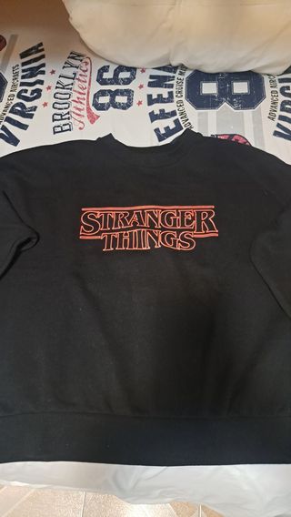 Sudadera Stranger Things