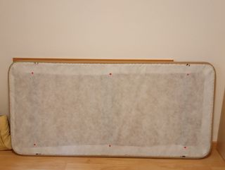 Base de madera tapizada, nueva.