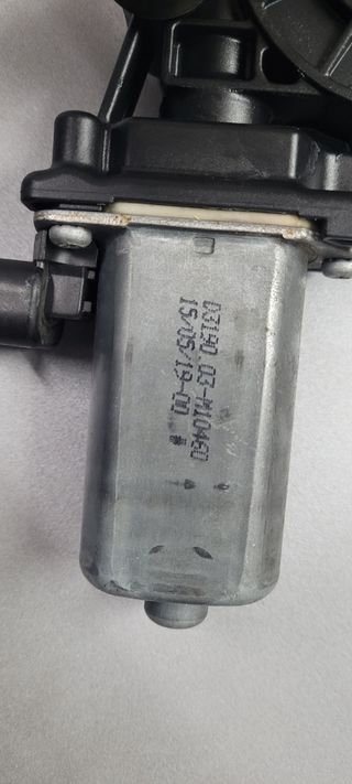 Elevalunas Fiat 500 delantero izquierdo 