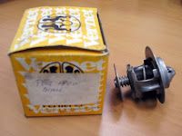 PIEZAS Y RECAMBIOS VARIOS DE CLASICOS FORD (5)