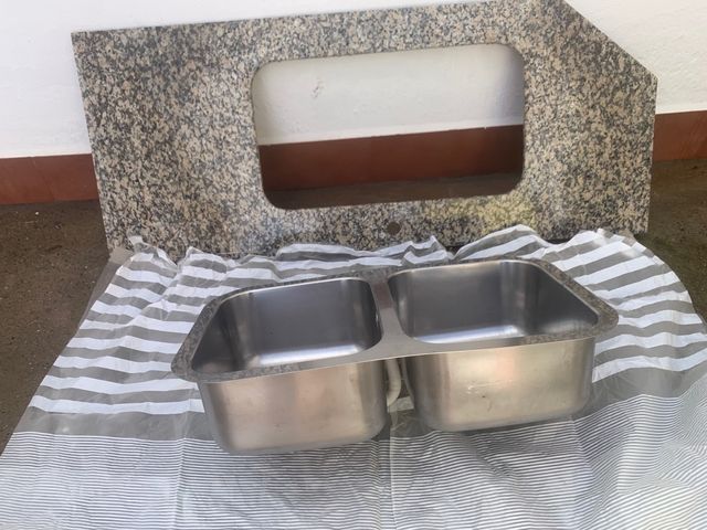 Se vende fregadera Teka en muy buen estado.