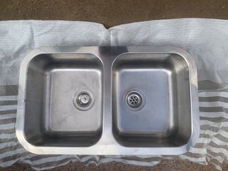 Se vende fregadera Teka en muy buen estado.