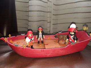 Juguetes Barco y PlayMobil