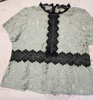 Blusa encaje