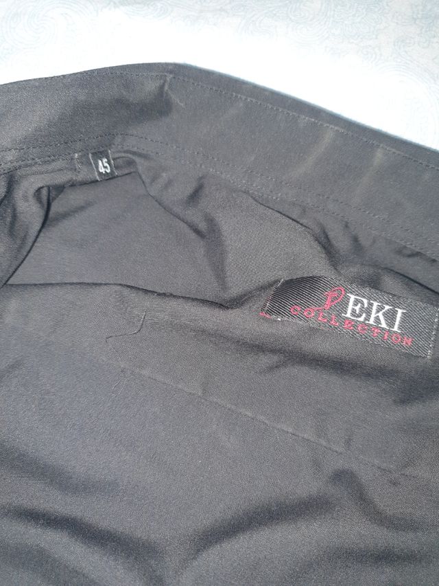 Camisa negra manga larga