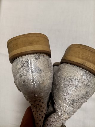Stivaletto traforati argento