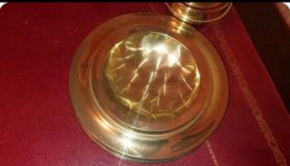 Ceneriera,  accendino e scatola