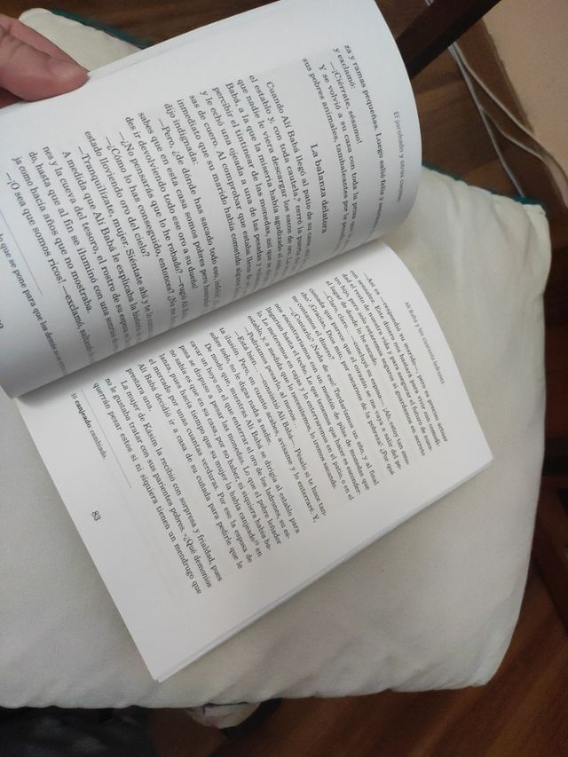 El Jorobado Y Otros Cuentos N/c (Cucana Literature) (Spanish Edition)