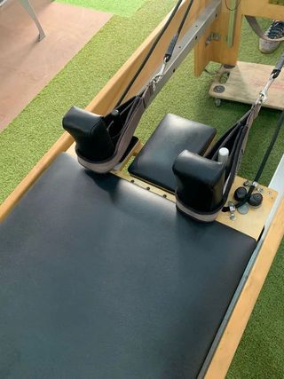 REFORMER PILATES CON TORRE BALANCED BODY seminuevo