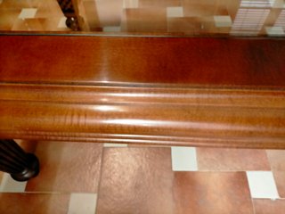 MESA CENTRO BAJA MADERA Y CRISTAL