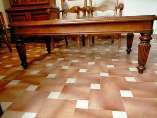 MESA CENTRO BAJA MADERA Y CRISTAL