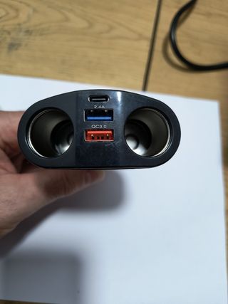 Cargador de móviles para el Coche.