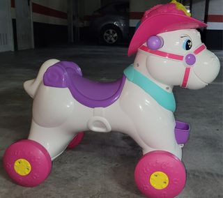Caballo balancín marca Chicco