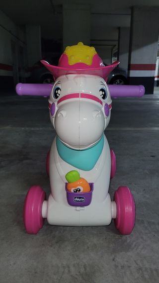 Caballo balancín marca Chicco