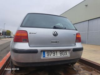 DESPIECE VW GOLF IV 1.6i 16V REF.AUS
