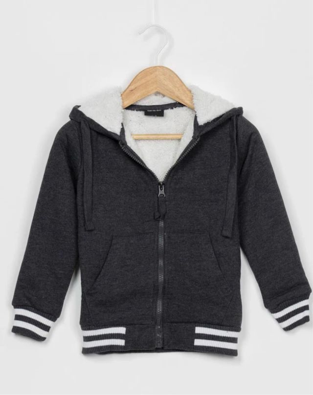 Talla: 11-12 años - Cerdá Sudadera