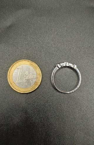 Anillo oro blanco con diamantes