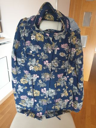 Gabardina vaquera Seminueva