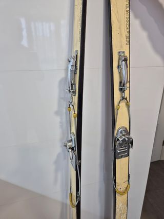 Esquis vintage decoración