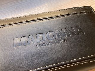 MADONNA Sticky & Sweet Tour cartera COMO NUEVA!
