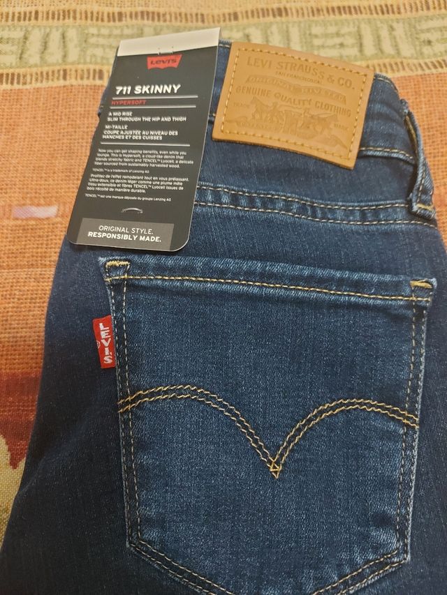 Levi's jeans 711 mujer