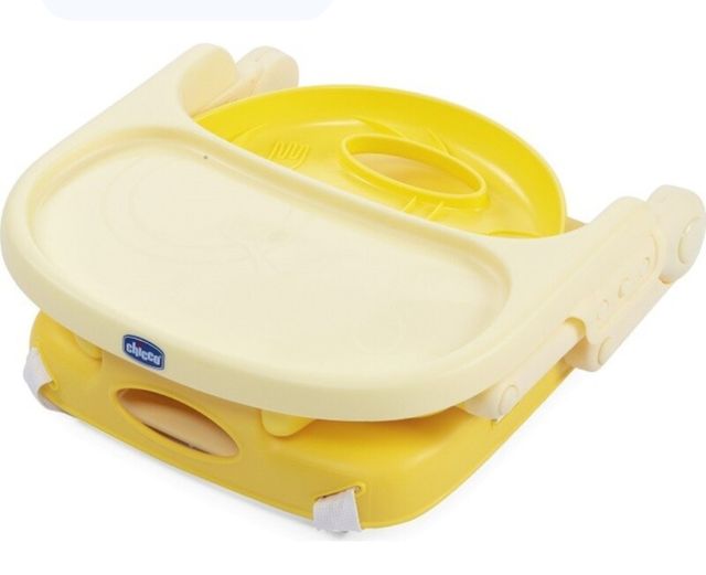 Trona de viaje plegable.