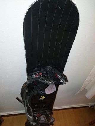 Tabla snow Nitro y fijaciones