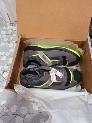 Zapatos seguridad WURTH valor(139€)aquí 80€