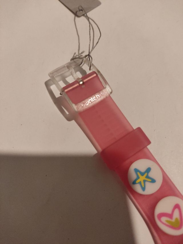 Reloj marca Swatch diámetro 33 mm.