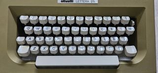 Máquina escribir Olivetti 25