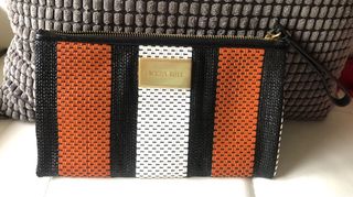 Bolso de mano sin estrenar. Bimba y Lola
