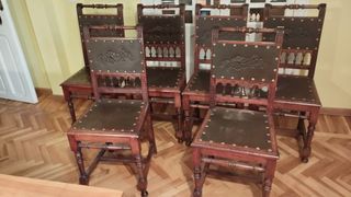 6 Sillas antiguas restauradas repujadas haya
