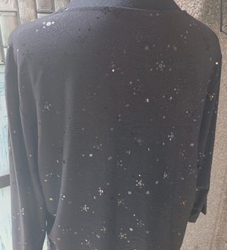Jersey negro con brillo y lentejuelas