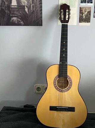 Guitarra acustica 