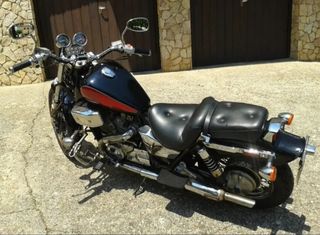 Honda VT800C  Americana y Clasica