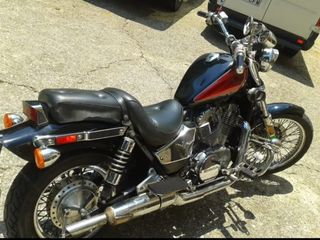 Honda VT800C  Americana y Clasica