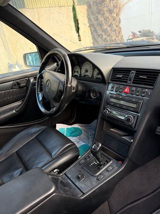 Despiece mercedes benz c43 estate w202