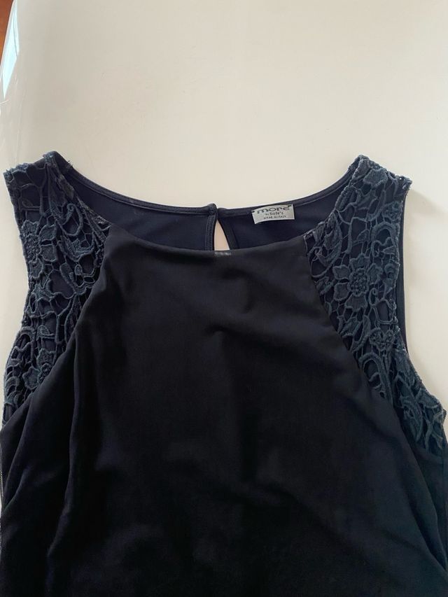 Abito tubino nero in maglina con inseriti in pizzo