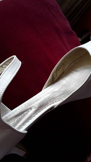 Zapatos blanco- nacarado de piel N 39