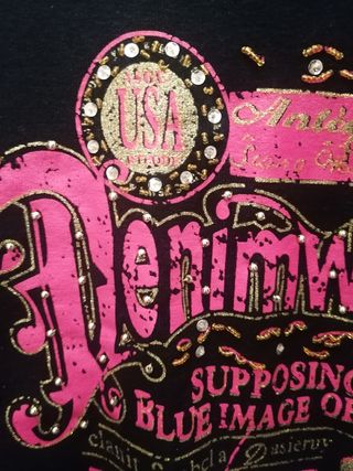 Maglioncino Reds con disegno fuxia