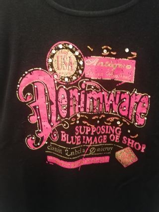 Maglioncino Reds con disegno fuxia