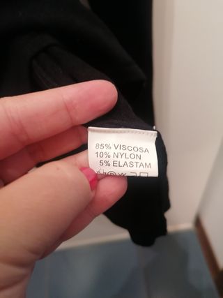 Maglioncino Reds con disegno fuxia