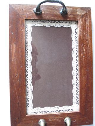 Vassoio antico in legno piano vetro decoro cucito