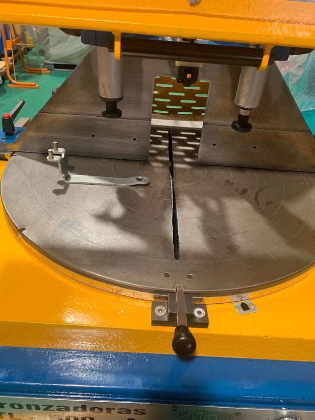 TRONZADORA DE ALUMINIO MARCA M.G. MODELO TL-500-A