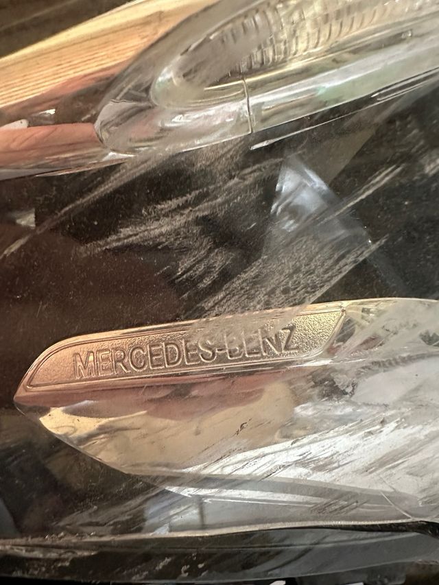 Faro mercedes benz clase B 2019