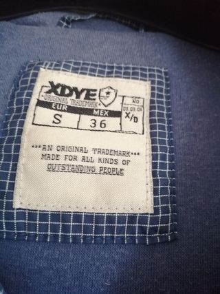 Cazadora caballero azul