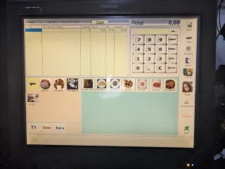 TV TOUCHSCREEN TOSHIBA DA 15" CON STAMPANTE TICKETS DA 80 mm.