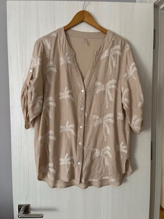 Blusa estampado palmeras