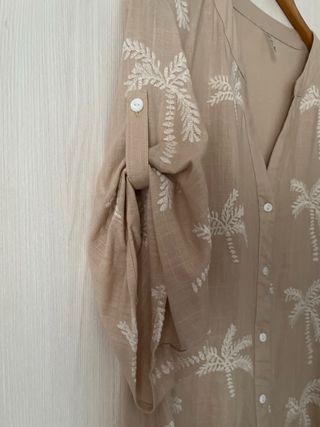 Blusa estampado palmeras